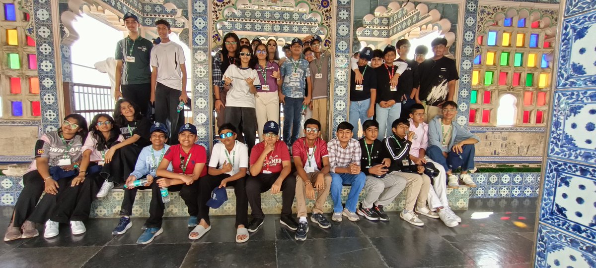 DPSTapi's tweet image. Students of Classes VIII to X went on an educational trip to Udaipur, Kumbhalgarh and Chittorgarh from 10–14 October 2025. The trip offered students a chance to explore history and heritage beyond textbooks while bonding with classmates and teachers.
