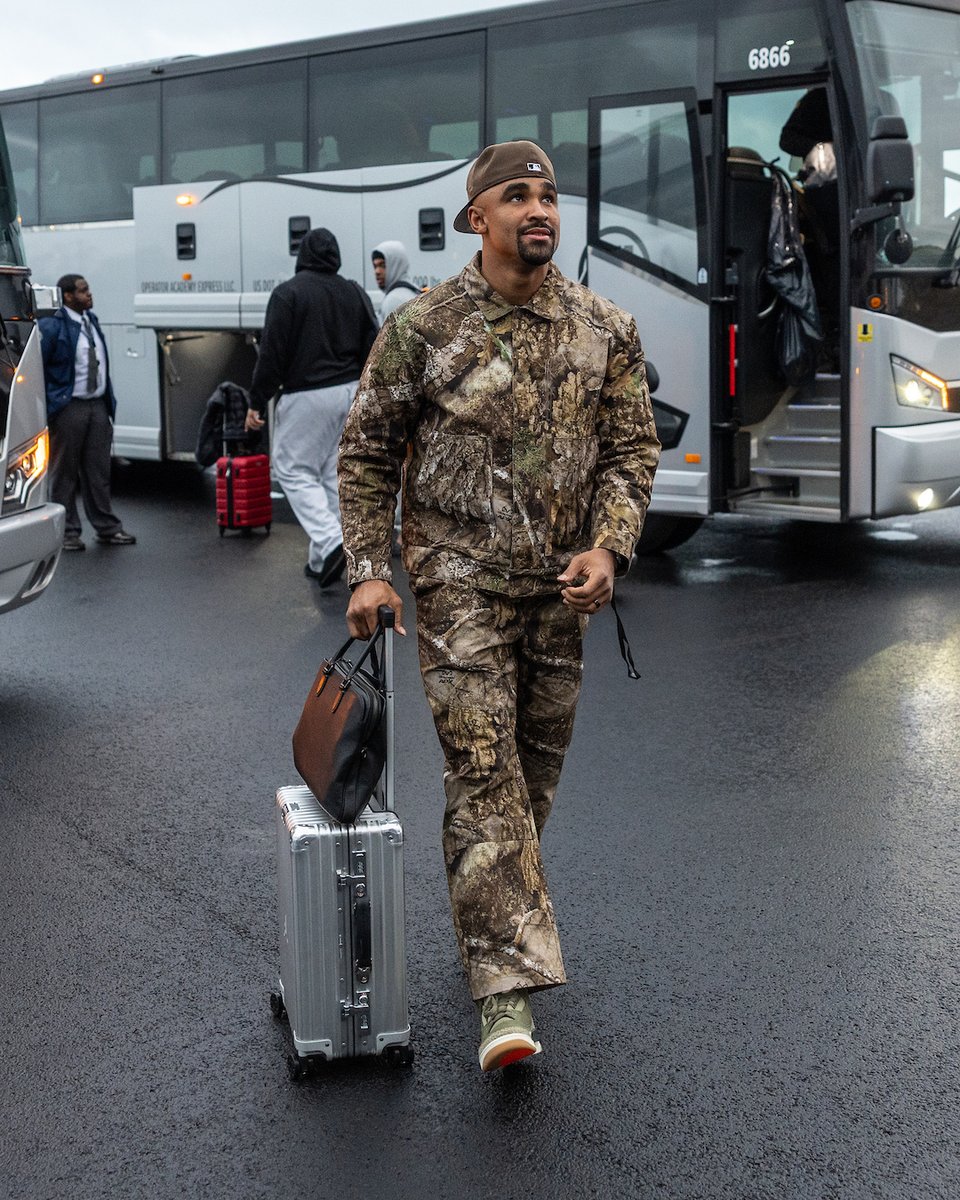 Has anyone seen <a href="/JalenHurts/">Jalen Hurts</a>? 😂