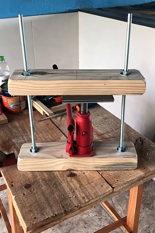 cristianomaker's tweet photo. Small homemade hydraulic press

https://t.co/6UgC6WkBf2

#homemade #diy #maker #hydraulicpress #bench #workshop https://t.co/UDnLRGg8Ev