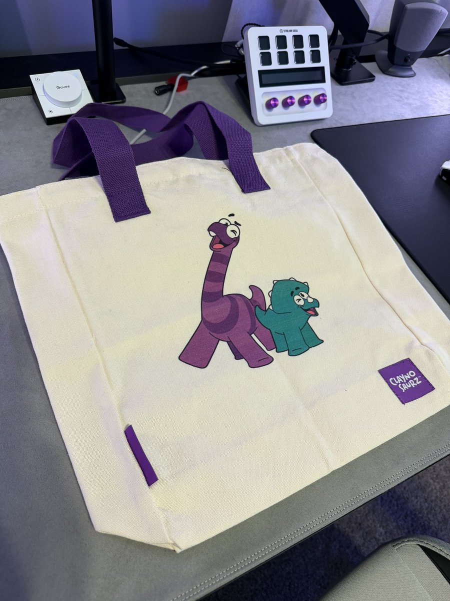 Thanks <a href="/Claynosaurz/">Claynosaurz</a> !!! This tote is NICE!