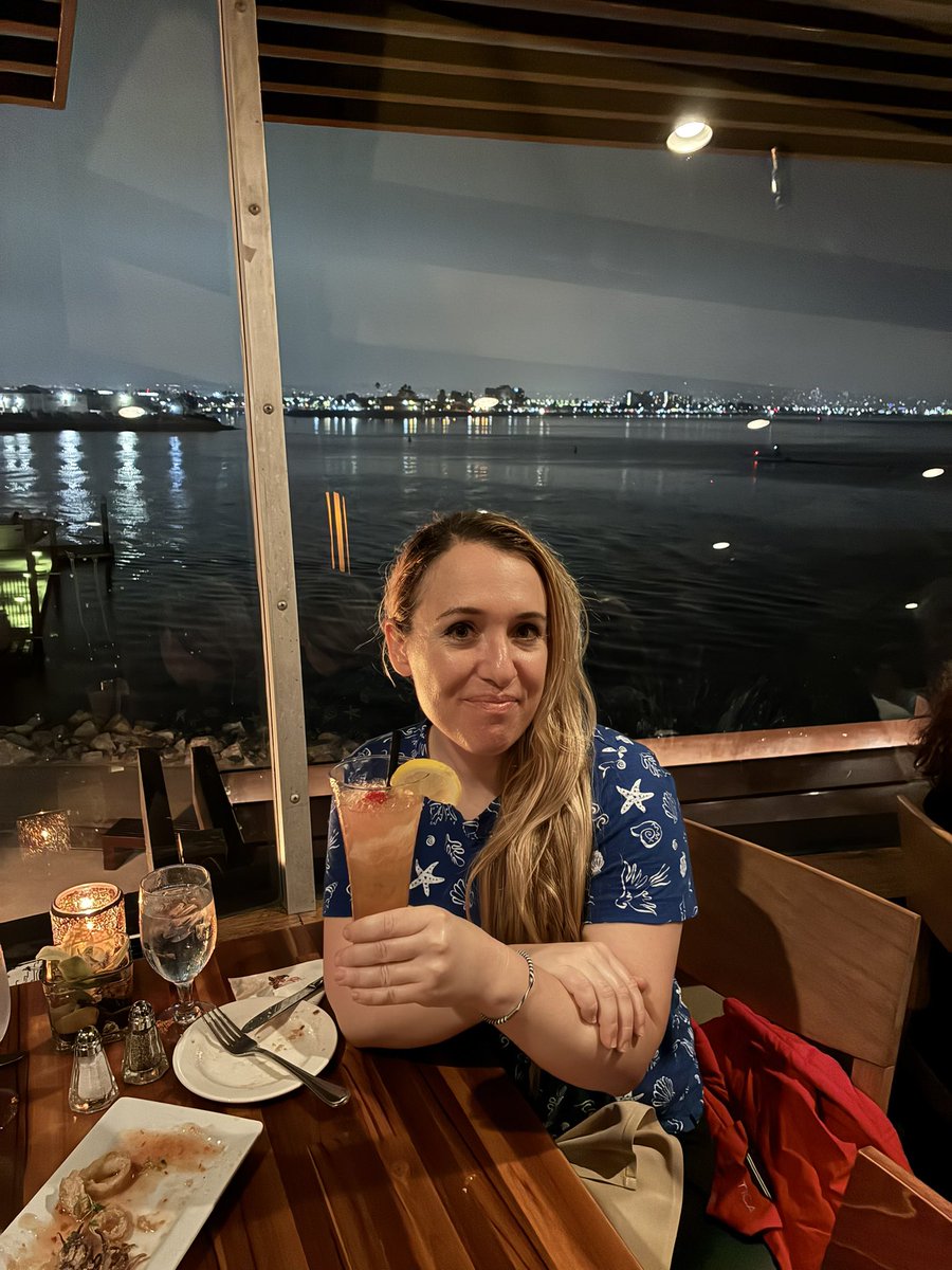 Gabby_Hoffman's tweet image. Greetings from San Diego. I’m toasting to the end of #SchumerShutdown. 🥳