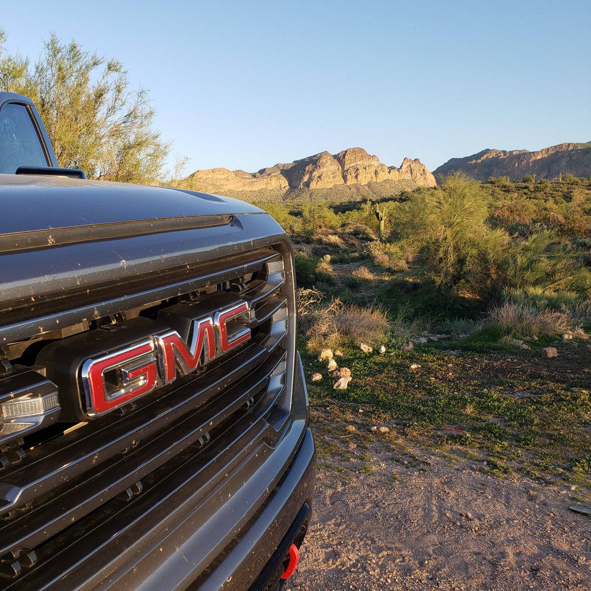 k7_nnt's tweet image. Hunted some #POTA this morning from home. Did pretty good. This afternoon took the #polaris quad out to the Salt River and had a picnic on the shore with one of my sons. Made it it home and showered up. Life is good. Hope you all are are well, wherever you are.

73
The OM in AZ