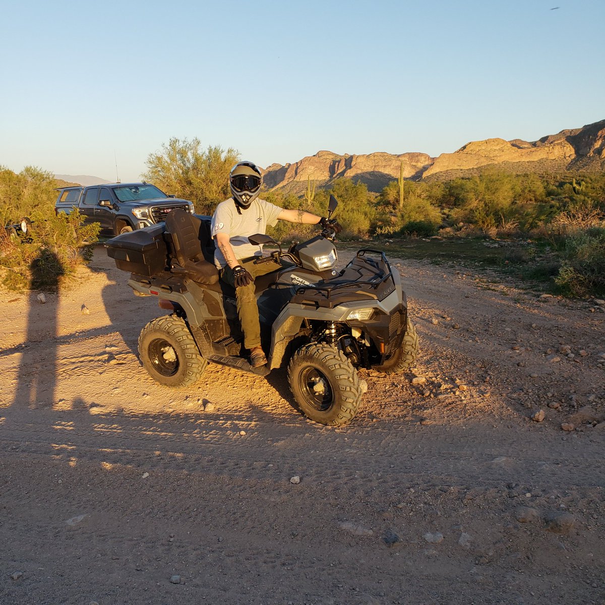 k7_nnt's tweet image. Hunted some #POTA this morning from home. Did pretty good. This afternoon took the #polaris quad out to the Salt River and had a picnic on the shore with one of my sons. Made it it home and showered up. Life is good. Hope you all are are well, wherever you are.

73
The OM in AZ