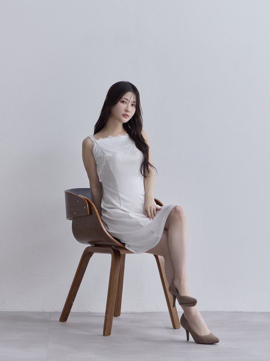 ブラ紐とキャミが一体化できる仕掛け付きのキャミソール⸜❤︎⸝‍

体のラインに綺麗にフィットしているので、上に着るワンピースも着心地がいいと思います☺️🕊️
#overE <a href="/for_overe/">overE│胸が大きな女性のブランド</a>