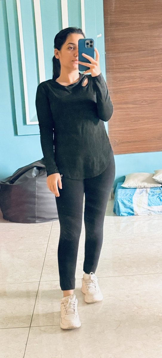 neha_basic's tweet image. Under the shadow of trees when the AQI is 322 in the morning! 

#Gurugram