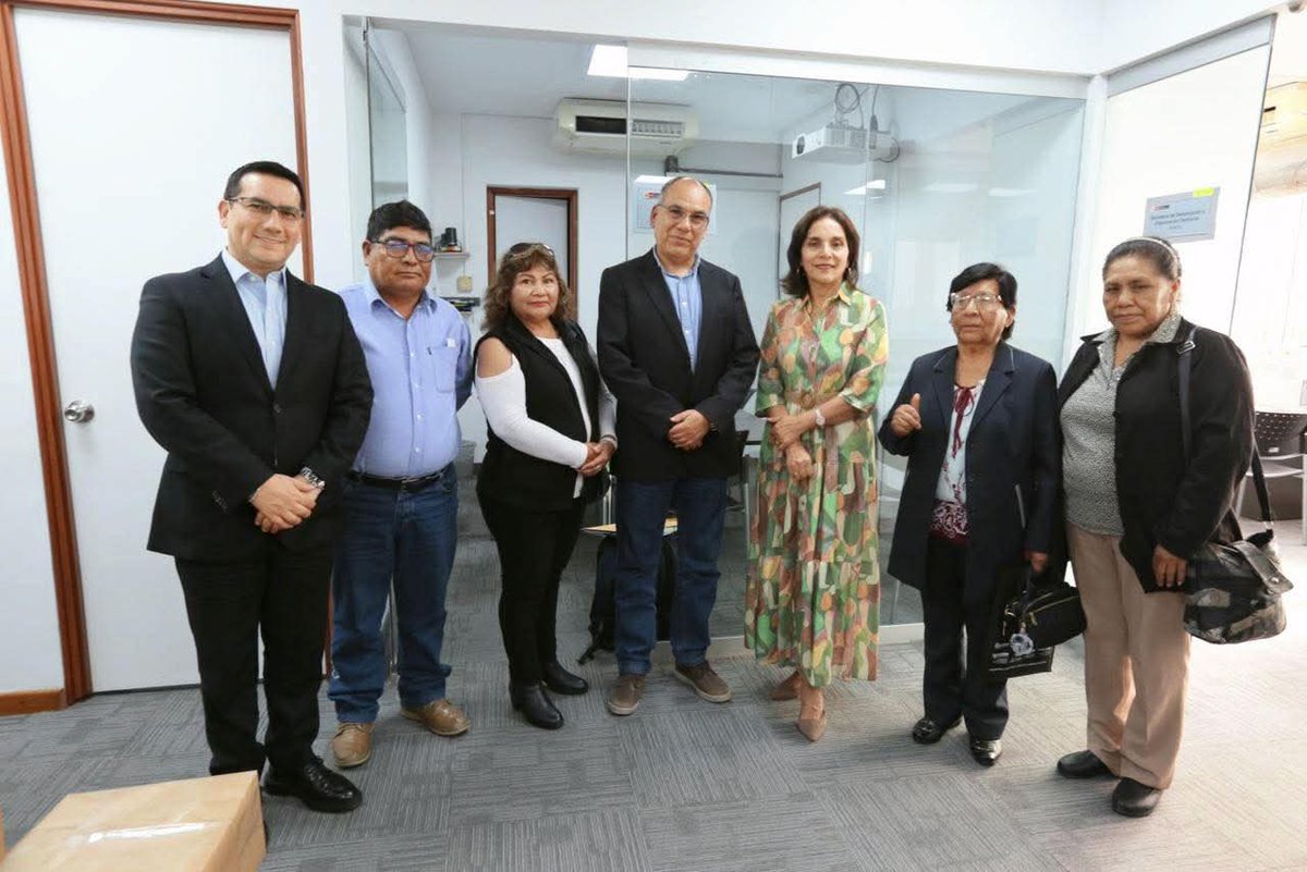 patty_juarez_'s tweet image. Pampa Inalámbrica en Ilo, (Chiribaya) merece autonomía y mejores servicios . Por eso, junto a sus representantes 🤝, nos reunimos con la Subsecretaria de Asuntos Técnicos de Demarcación y Organización Territorial de la #PCM 🏛️ para seguir avanzando en su distritalización.