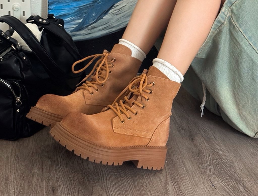 yoxrgravity's tweet image. มาแล้วคับ รองเท้าคนสวย 🤏🏻 รวมหมดทุกแนวเลย ‘บู้ท slip-on marry jane loafers’ นิ่มๆ เน้นแบรนด์ไทย สีน้ำตาล (รีวิวด้วยรูปถ่ายเอง) 🐻🥔