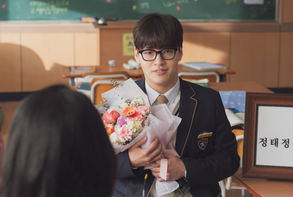 CoreanBoxOffice's tweet photo. #박스오피스 주말 탑3 (45주차) #프레데터_죽음의땅 주말16만 (누적22만1천) #퍼스트라이드 12만1천 (57만8천) #극장판체인소맨레제편 11만3천 (298만) #코리안박스오피스 #흥행순위 https://t.co/HJTY57SAUz https://t.co/ugEG5dfEp1