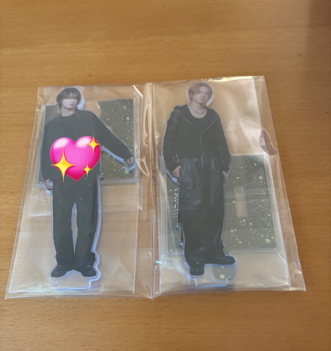 kanamikanata's tweet image. THE LAST PIECE ラスピ アクスタ交換
ルイタイチだった！！
ライキと交換探してます
宜しくお願いします
【譲】タイチ

【求】ライキ

郵送📮希望
 #ラスピ交換  #ラスピ #THELASTPIECE交換