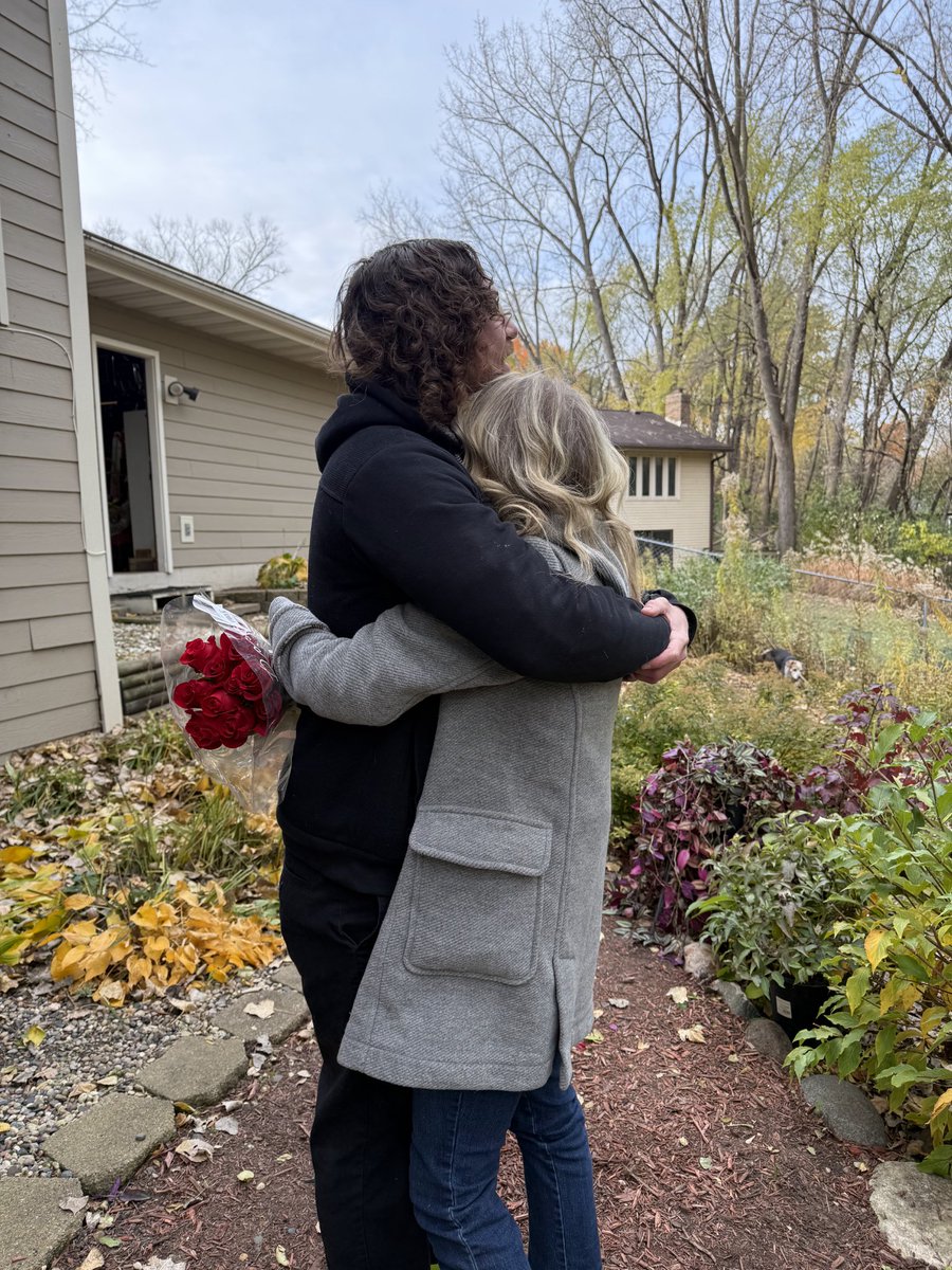 MrPuckett tweet media