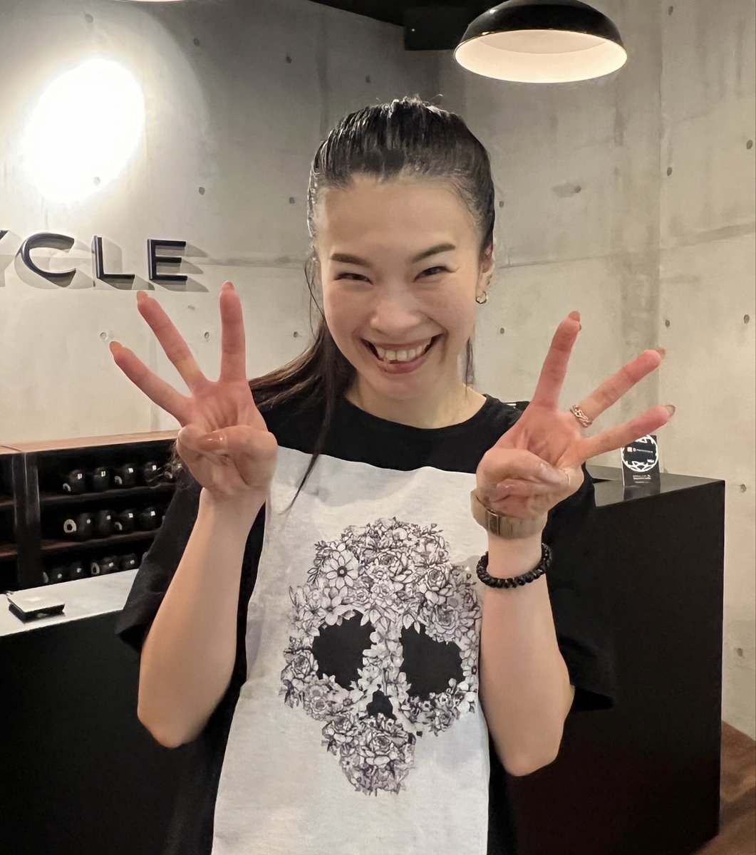 11.9.2025 🟥Hit3@SDM

Resurrection最終日
１年半ぶりの3Hit3は脚削られてキツかった😂

Nanaさんはサイコーでした❣️
のこり在京期間中に
チャンスあればまた受けたい😃