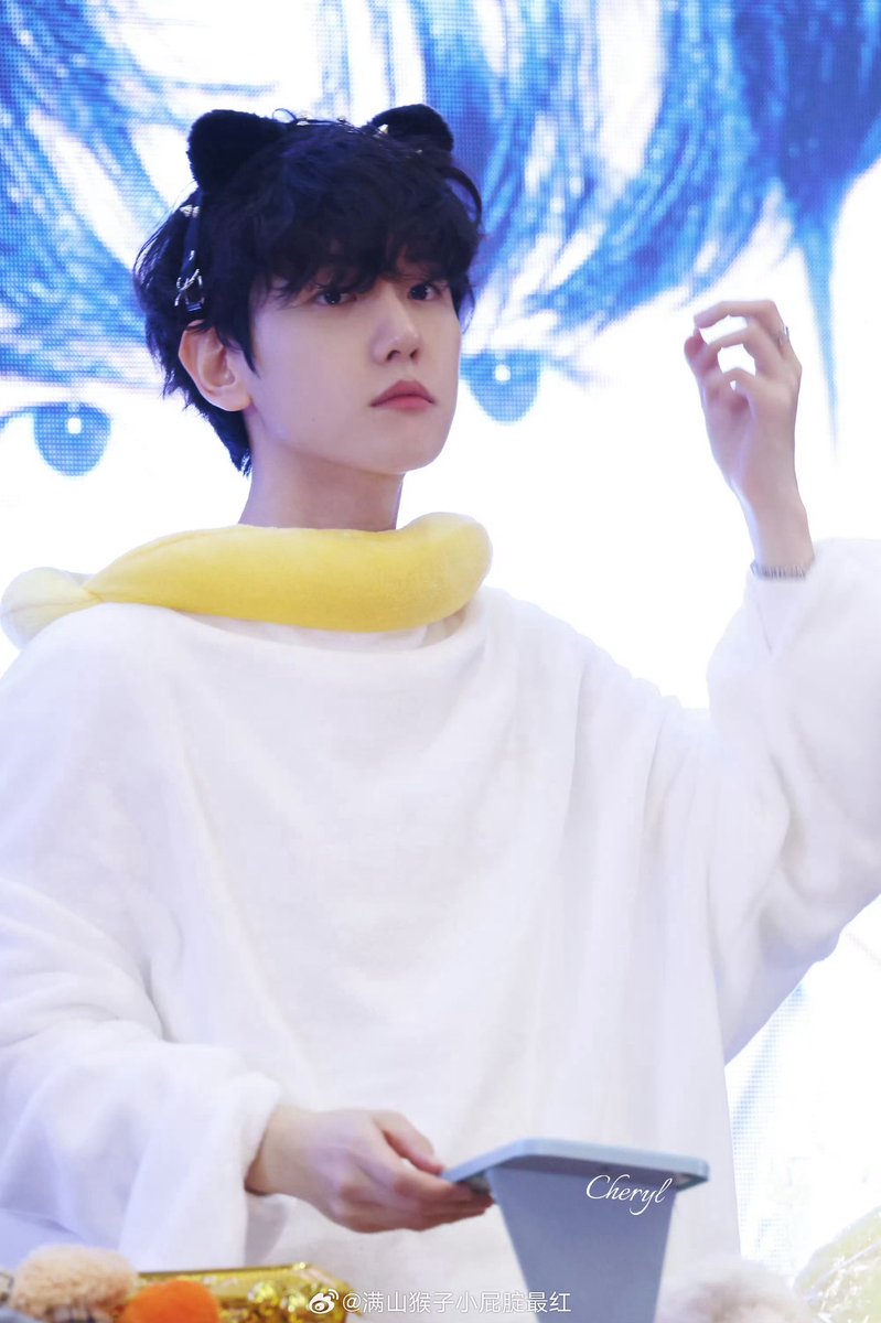 I vote for  #BAEKHYUN #2025MAMAVOTE