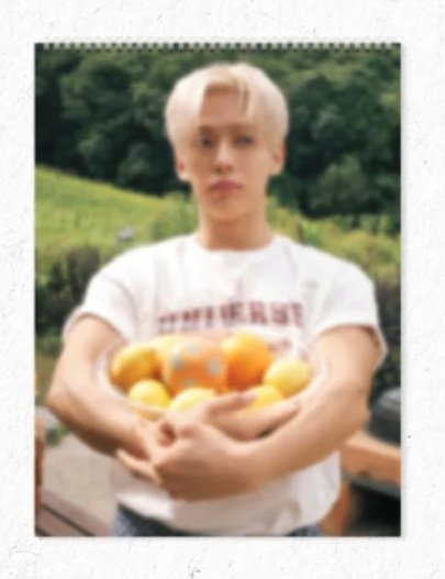 🫠🫠🫠
거지같은 현생 치유될거 같음