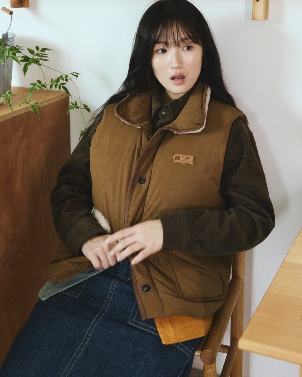 hyellipop's tweet photo. [📷] KODAK STYLE KR INSTAGRAM POST 2025.11.10

“Kodak Brownie

코닥 브라우니의 계절
유러피언 뮬라드 덕다운으로
극강의 보온성과 가벼움을 경험해보세요.

#hbd🎂”

#김혜윤 #KimHyeYoon https://t.co/Nm6LL8pcXQ