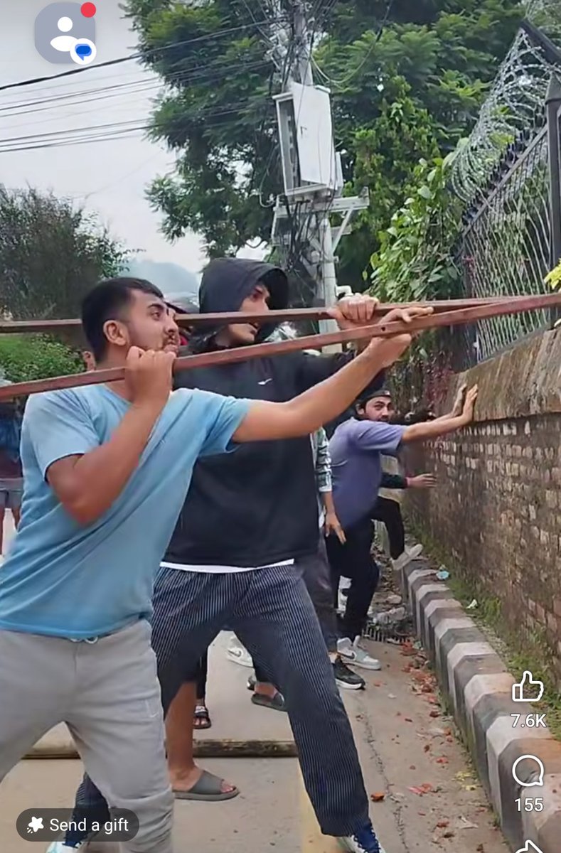 यी कर्मी पक्राउ परे कि परेनन ?<a href="/NepalPoliceHQ/">Nepal Police</a>