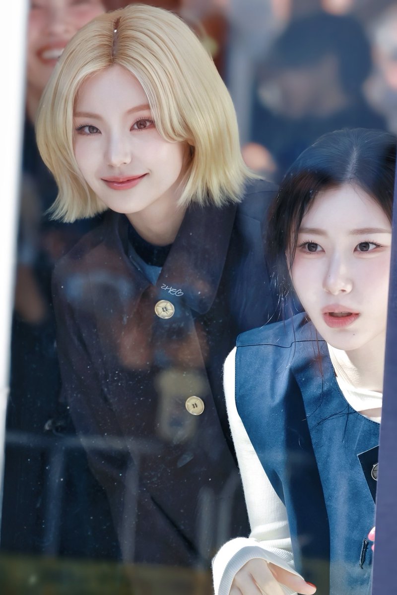 TARS432's tweet photo. 251110
#있지 #ITZY #예지 #YEJI https://t.co/L7Tx8AbXS4