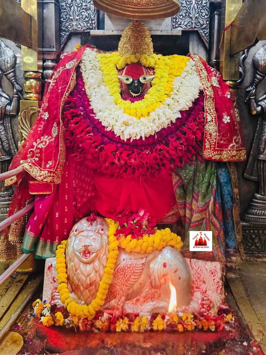 जय माँ विन्ध्यवासिनी 
आज 10-11-2025 सोमवार को माता का प्रातःकालीन मंगला आरती दर्शन