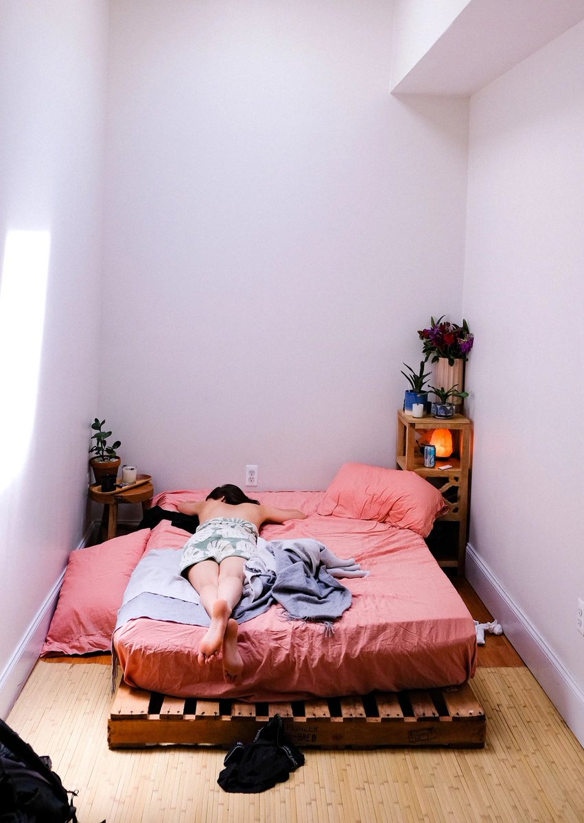 pr3ttygoods's tweet photo. Wanna know the best crystals to use for insomnia? 
Go here 👉 https://t.co/k1PfYXq4oU 👈 and check out our new blog post. 💎 

#crystals #crystaltherapy #crystalsforsleep #insomnia https://t.co/8PWPChQm7R