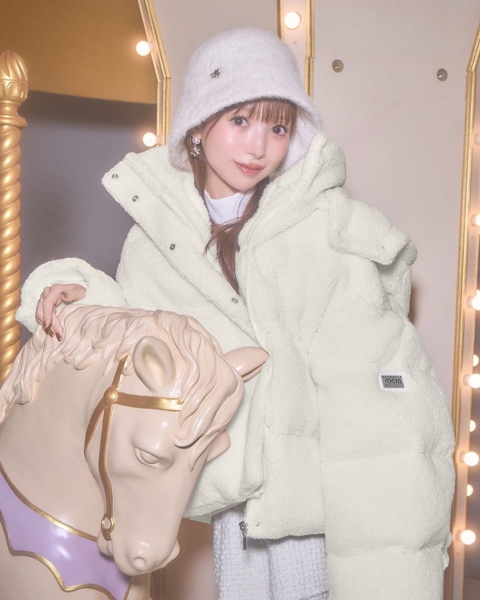 ミシェルマカロン　フーディーボアショートブルゾン　XS 𝐍𝐄𝐖 𝐀𝐑𝐑𝐈𝐕𝐀𝐋 】 ふわっふわボアで包み込まれるあったか