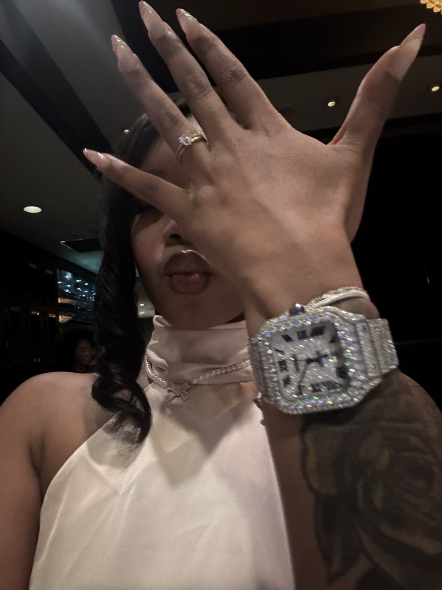 𝚘’𝚗𝚊𝚎𐙚 (@therealnaed0ll) on Twitter photo 