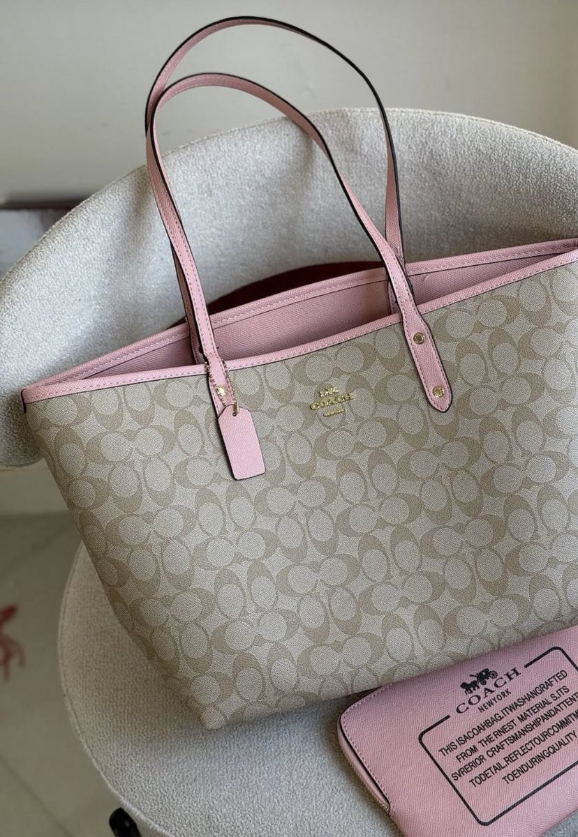 Rustiana_'s tweet image. I’m not a fan if COACH but i have this one 1️⃣