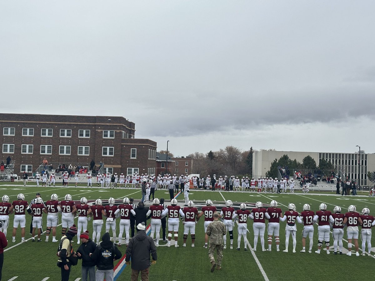Had a great time this Saturday at Chadron State! Thank you for having me!
<a href="/CoachSteveChang/">Steve Chang</a> <a href="/D_Moody02/">Deunte Moody</a> <a href="/CoachHerb_/">Herbert Frazier</a>