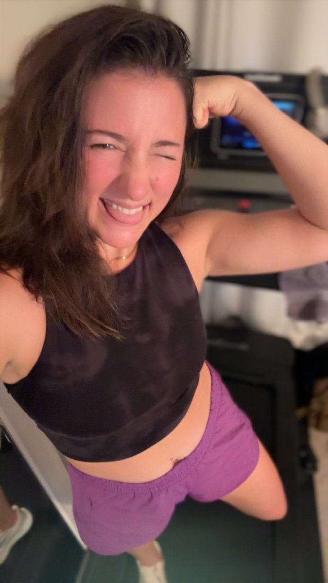 The_ChameleonM3's tweet image. I almost didn’t run today. Then I remembered how good finishing feels.💪

#DoItAnyway #EndorphinRush #RunnersHigh #MentalStrength #HappyJuiceEnergy