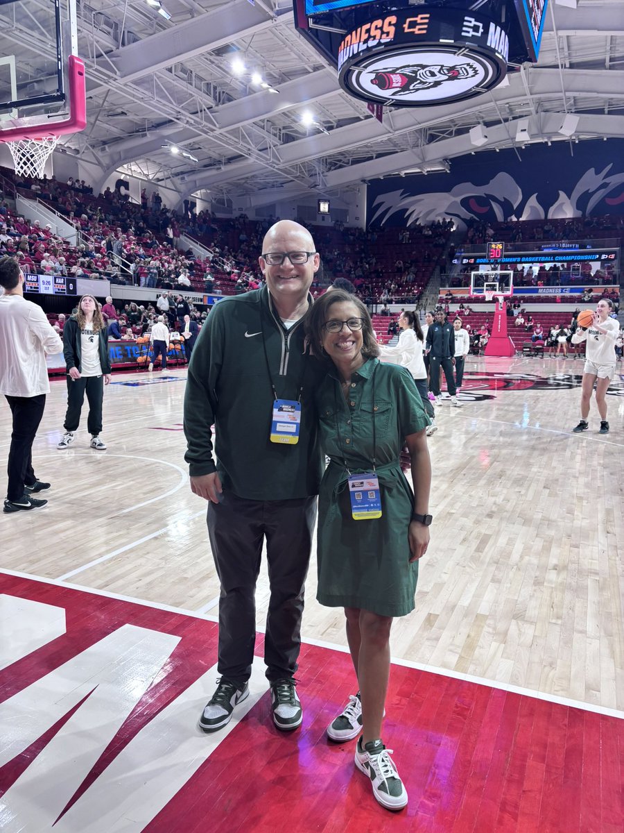 ZFishFFish's tweet image. Before it ends, wishing a Happy CSC Appreciation Week to all my fellow @collsportscomm College Sports Communicators out there - including very appreciative of my favorite one, Kara!! 

We get to share lots of date nights in pressboxes as crazy husband-wife SIDs!!

#CelebrateCSC