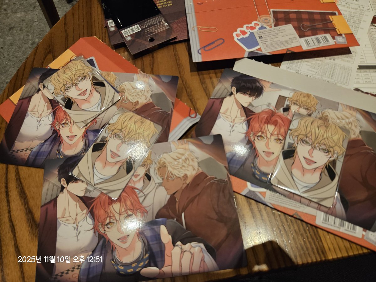 혹시 봄툰팝업 홈스냅팩 허트 원가양도 받으실분 계신가요?
3개가 중복이라..!
지금 성수 직거래도 가능하고 이후 홍대 직거래도 가능함다 연락 주세요!