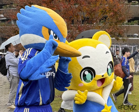 クマよー！🌟
きのうは、おうえんありがとう🙌ぼくのキックイン！どうだった？？
ゼルビーもいっしょにまたサッカーしてあそぼうね⚽️💨