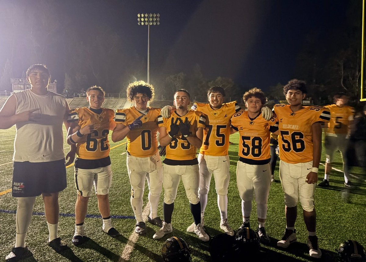 A great way to finish the season
My big dawgs on the line always taking that bullet for me.
My young boys who held it down great running backs with a good future.