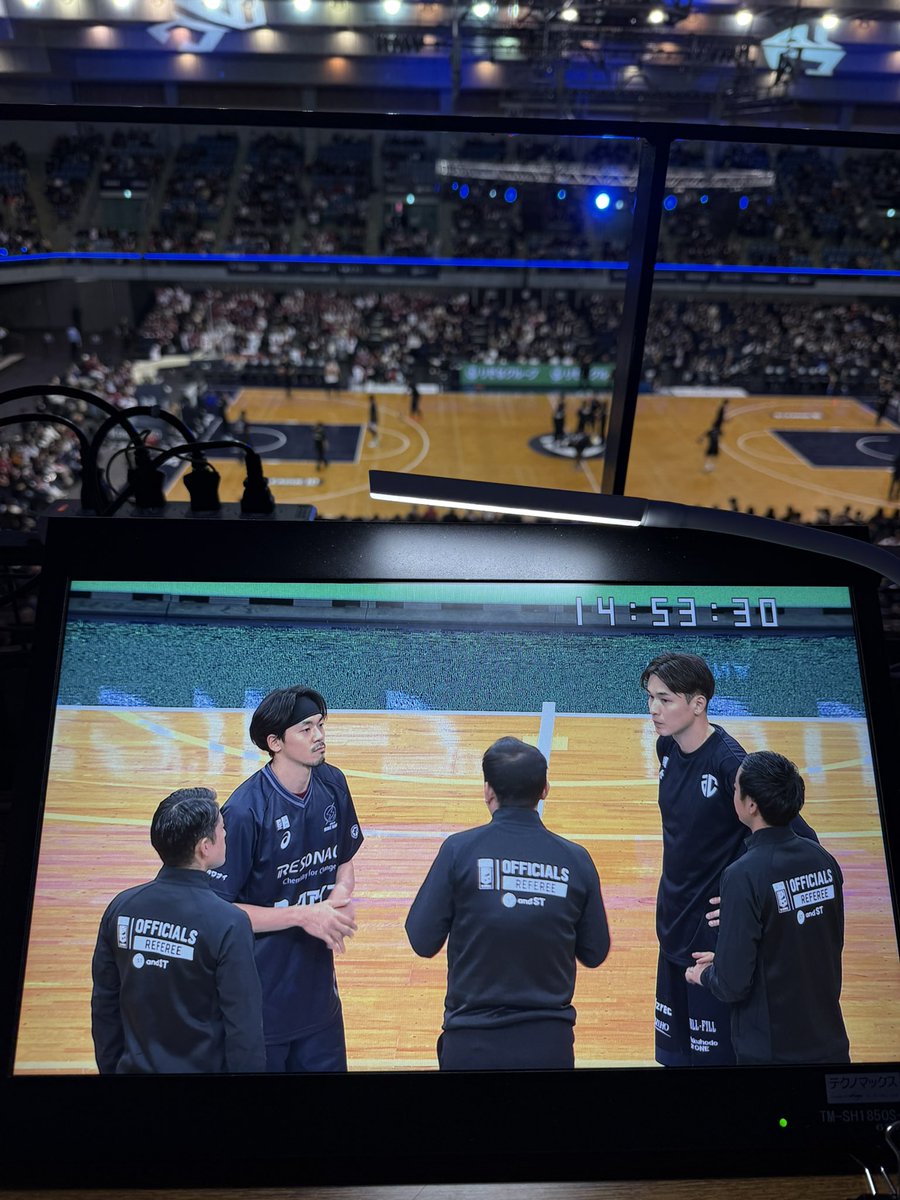 Moto_Basketball's tweet photo. 【歴史的あの一戦以来】
A千葉ー川崎

川崎・篠山竜青選手が千葉ポートアリーナ公式戦コートに立ったのは、

「FIBAバスケットボールワールドカップ2019 アジア地区1次予選（Window3）」
日本79ー78オーストラリアでの歴史的勝利以来でした。

あの試合が無ければ、今の日本バスケットボール界の景色も無かった。

https://t.co/Rsx4F5kopW