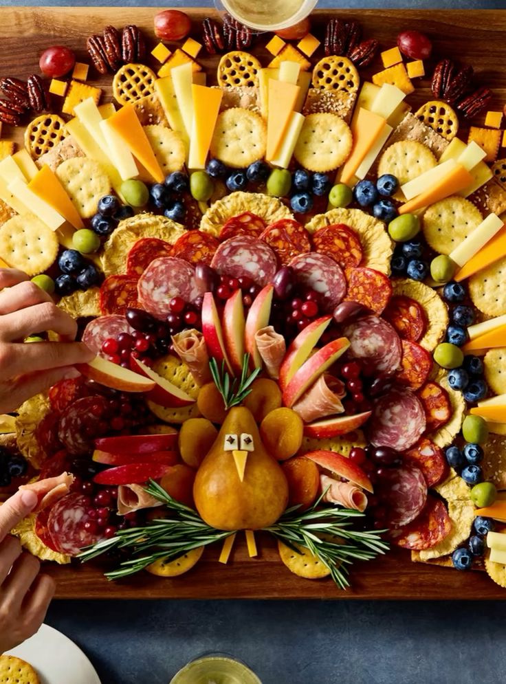 Sundays with Stephanie, by <a href="/StephaniesDish/">Stephanie Hansen</a> with over 75 Thanksgiving recipes! open.substack.com/pub/stephanieh…