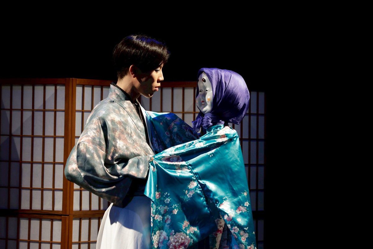 シンビーボックス公演「夜ごといざなう偽りの月よ」無事に千秋楽を終えました♪^_^
オールスタッフ・キャストの皆様、応援して頂いた皆様、本当にお疲れ様でした‼️