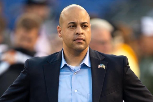 Everyone — fans, media, even the front office — knew the Steelers needed another WR....

But instead of addressing it at the deadline, they sat on their hands and hoped for the best.

Now we’re seeing the result of that mistake play out in real time.

#NFL #Steelers