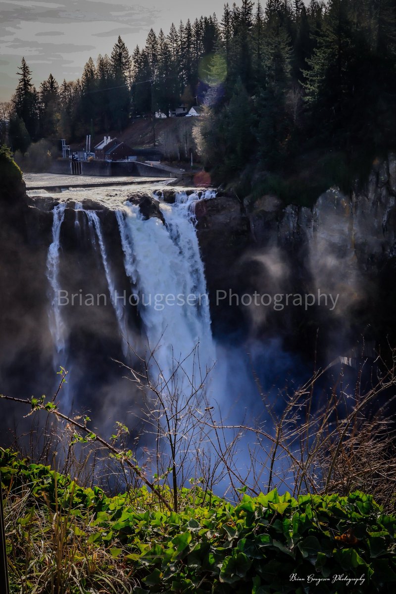 briHouges's tweet image. Snoqualmie Falls   In Washington stare