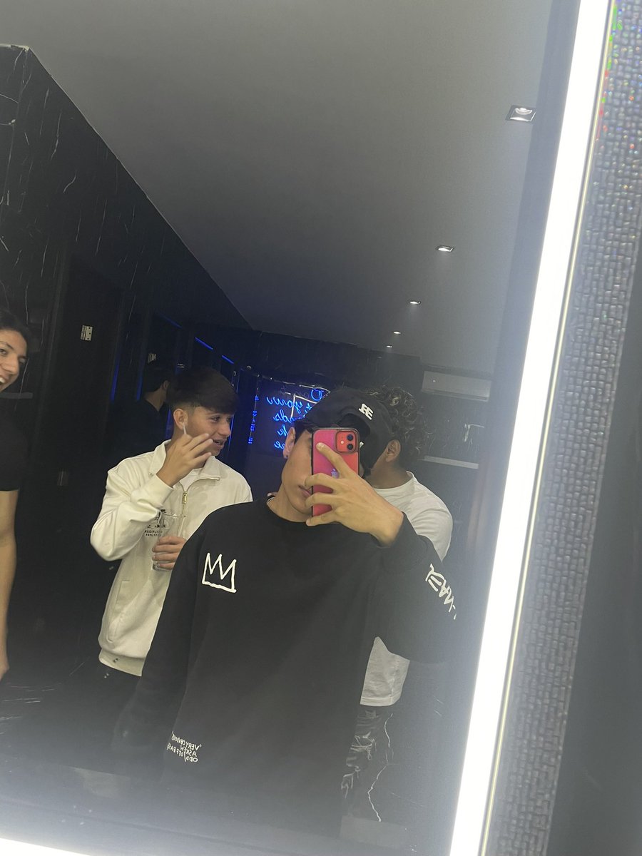 ⬇️🔑 tweet media