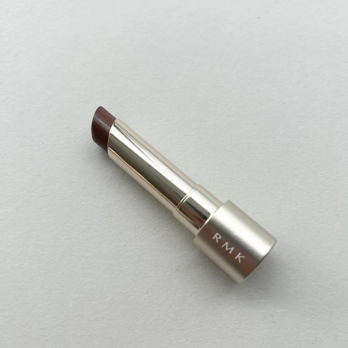 SPUR_magazine's tweet image. あったらいいなが、あった！ 【#RMK】の、ショコラみたいなリップ
lnky.jp/6dZfZS6