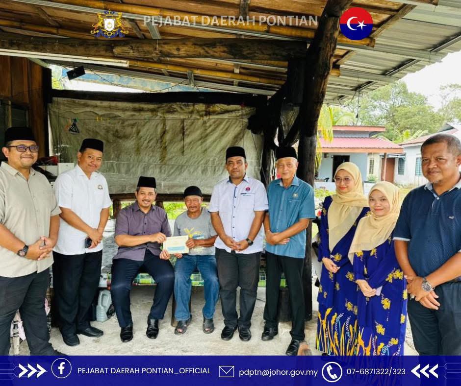 𝐏𝐑𝐎𝐆𝐑𝐀𝐌 𝐋𝐀𝐖𝐀𝐓𝐀𝐍 𝐙𝐈𝐀𝐑𝐀𝐇 𝐊𝐀𝐒𝐈𝐇 𝐃𝐀𝐍 𝐏𝐄𝐍𝐘𝐀𝐌𝐏𝐀𝐈𝐀𝐍 𝐊𝐔𝐑𝐍𝐈𝐀𝐀𝐍 𝐃𝐘𝐀𝐌 𝐓𝐔𝐍𝐊𝐔 𝐌𝐀𝐇𝐊𝐎𝐓𝐀 𝐈𝐒𝐌𝐀𝐈𝐋, 𝐏𝐄𝐌𝐀𝐍𝐆𝐊𝐔 𝐒𝐔𝐋𝐓𝐀𝐍 𝐉𝐎𝐇𝐎𝐑 𝐁𝐀𝐆𝐈 𝐃𝐀𝐄𝐑𝐀𝐇 𝐏𝐎𝐍𝐓𝐈𝐀𝐍

Ybhg. Tuan Haji Kamalludin Bin Haji Jamal, Pegawai