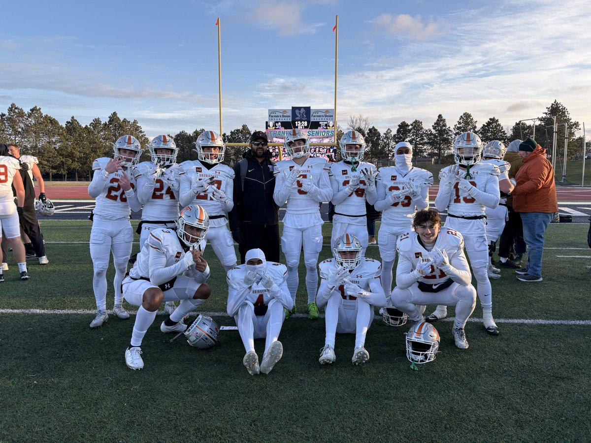 10-0!! Proud of this crew and all the hard work they continue to put in!
#RollDiggs⚒
#BackToWork