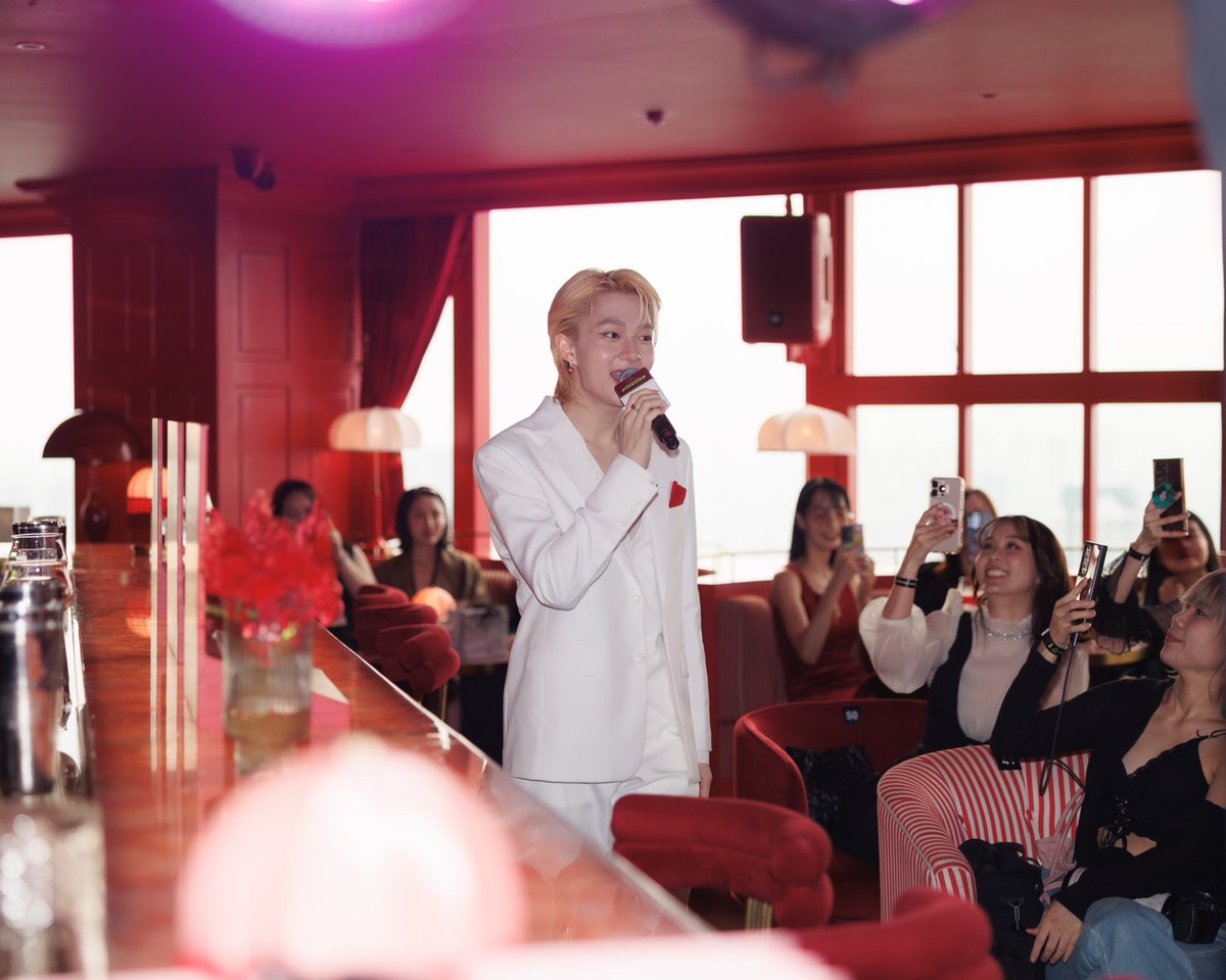 3ceth_official's tweet image. Bite into Velvet Date Night x NuNew Photos (4)  🌃🍷❤️ 

รูปภาพงานเพิ่มเติม: facebook.com/share/p/1akHw5…

3CE NUNEW DATENIGHT
#3CEDateNightxNuNew