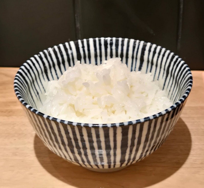 【みのりカフェ アミュプラザ博多店】

福岡県産めし丸元気つくし🌾新米に切り替わりました🍚✨

定食、カレーのご飯は小・中・大から選択いただけます❕
美味しい新米をぜひお召し上がりくださいませ😋