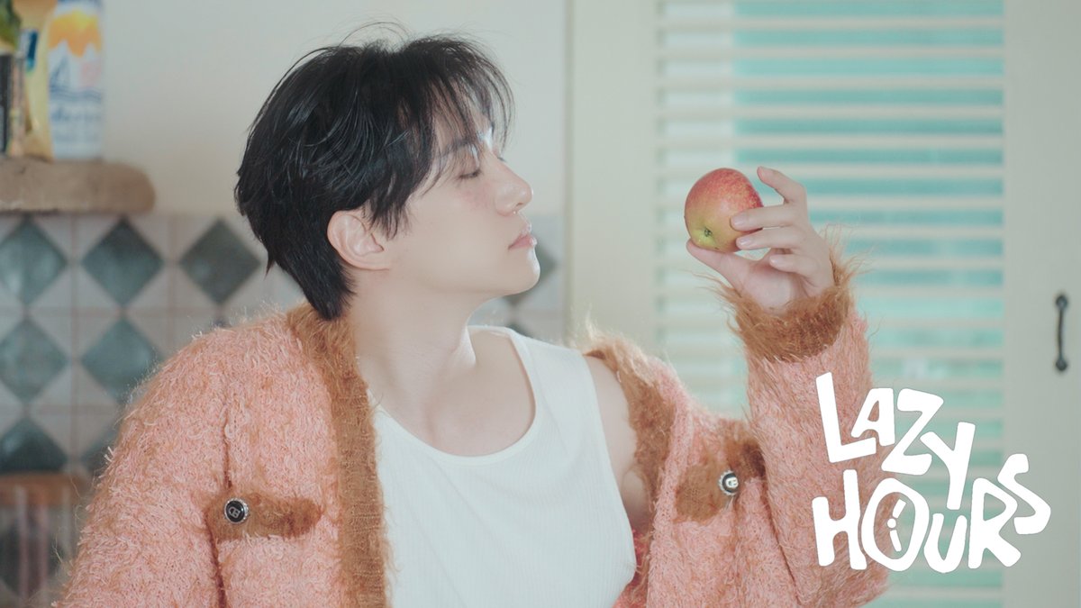 LEE JUNHO 2026 SEASON'S GREETINGS
[LAZY HOURS] ⏰

Teaser Video
youtu.be/qmPaxqO628E

🗓️ PRE-ORDER
2025.11.11 (TUE) 15:00 – 2025.11.20 (THU) 23:59 (KST)

#이준호 #LEEJUNHO
#LAZY_HOURS
#2026SEASONSGREETINGS
#O3Collective #O3CLTV