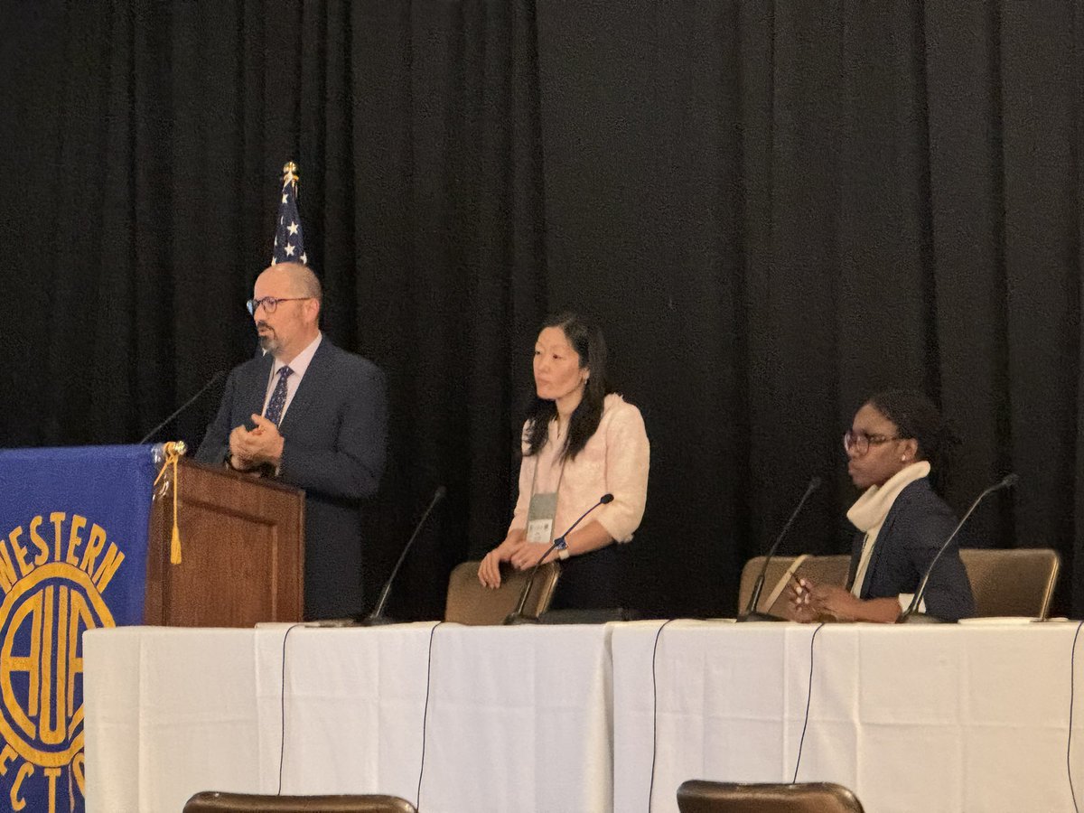 DrSCohen's tweet photo. Excellent, high-yield #WSAUA25 @auawest #Urogynecology #URPS #PrepCourse, moderated by @AlvaroLucioni, with lectures by @Dr_UnaLee & @rude_md. @Dr_UnaLee w a robust review of @AmerUrological @sufuorg #Guidelines on #UTIs & #GSM @VMUrology @VMFHealth @StanfordUrology https://t.co/nAs6eNN0r9