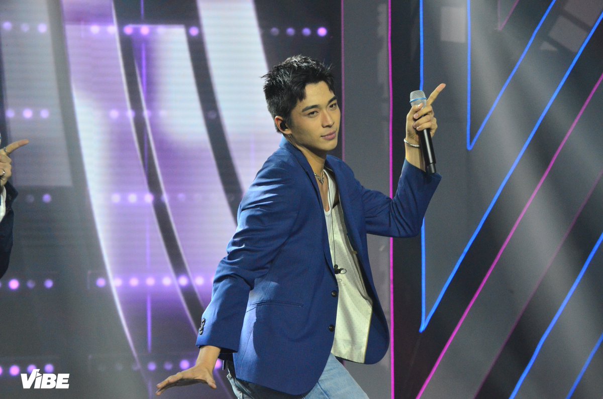 <a href="/BGYO_Gelo/">Gelo Rivera</a>  in his All These Ladies era 😎💜
Serving looks, vocals, and pure Vibe energy on stage! ⚡ 

In partnership with the 38th <a href="/AwitAwards/">Awit Awards</a> Powered by Vibe, the longest-running and most credible music award-giving body in the Philippines! 🏆