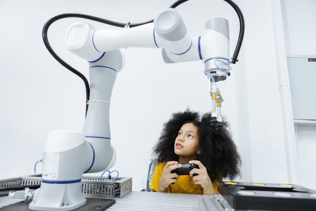 helpmonks tweet media