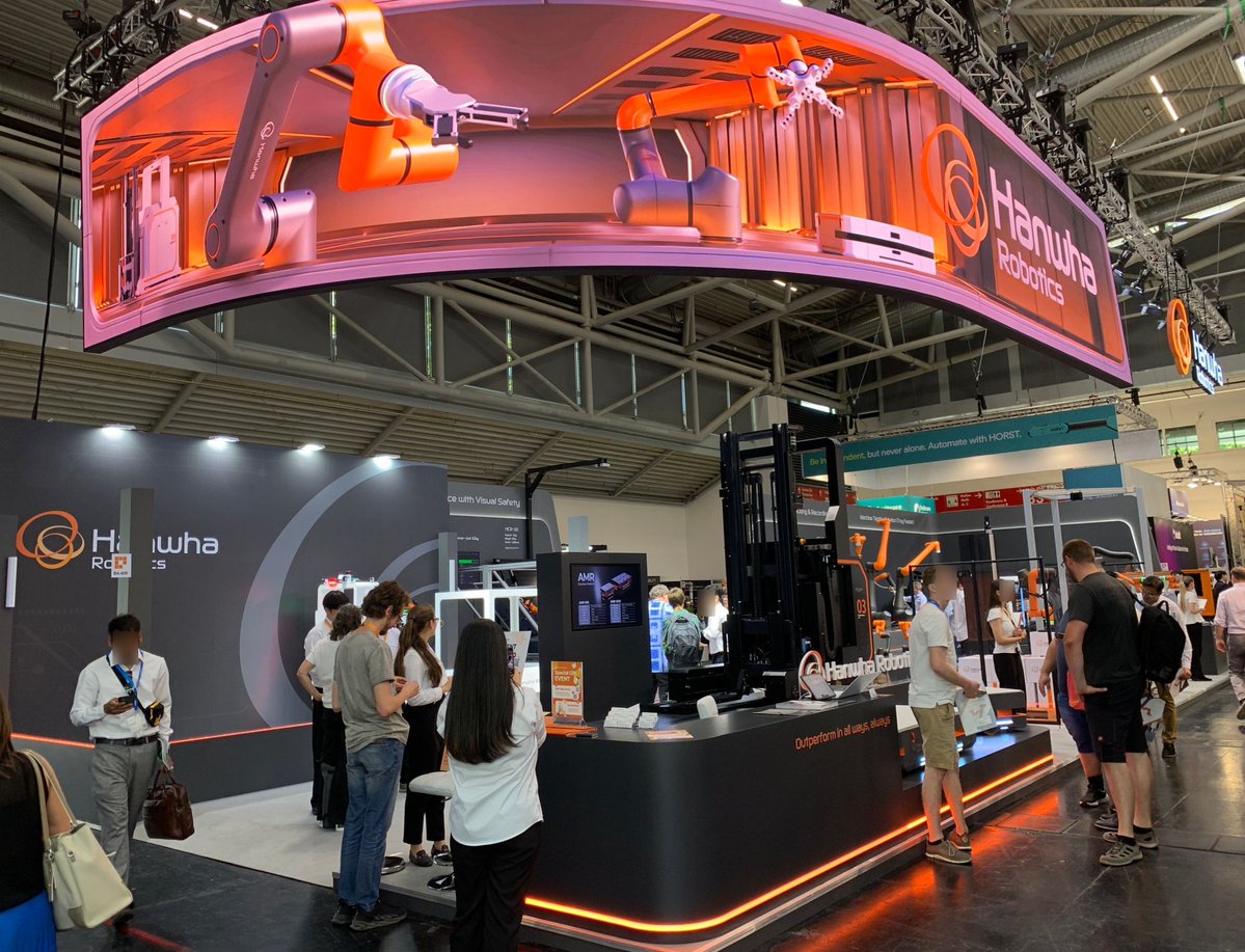 PicoGlobal's tweet image. Hanwha Robotics made a significant impact at #Automatica 2025, the world’s leading stage for smart automation and robotics, with its next-generation collaborative robot technologies.  As their strategic partner, we were entrusted to design and execute a standout presence