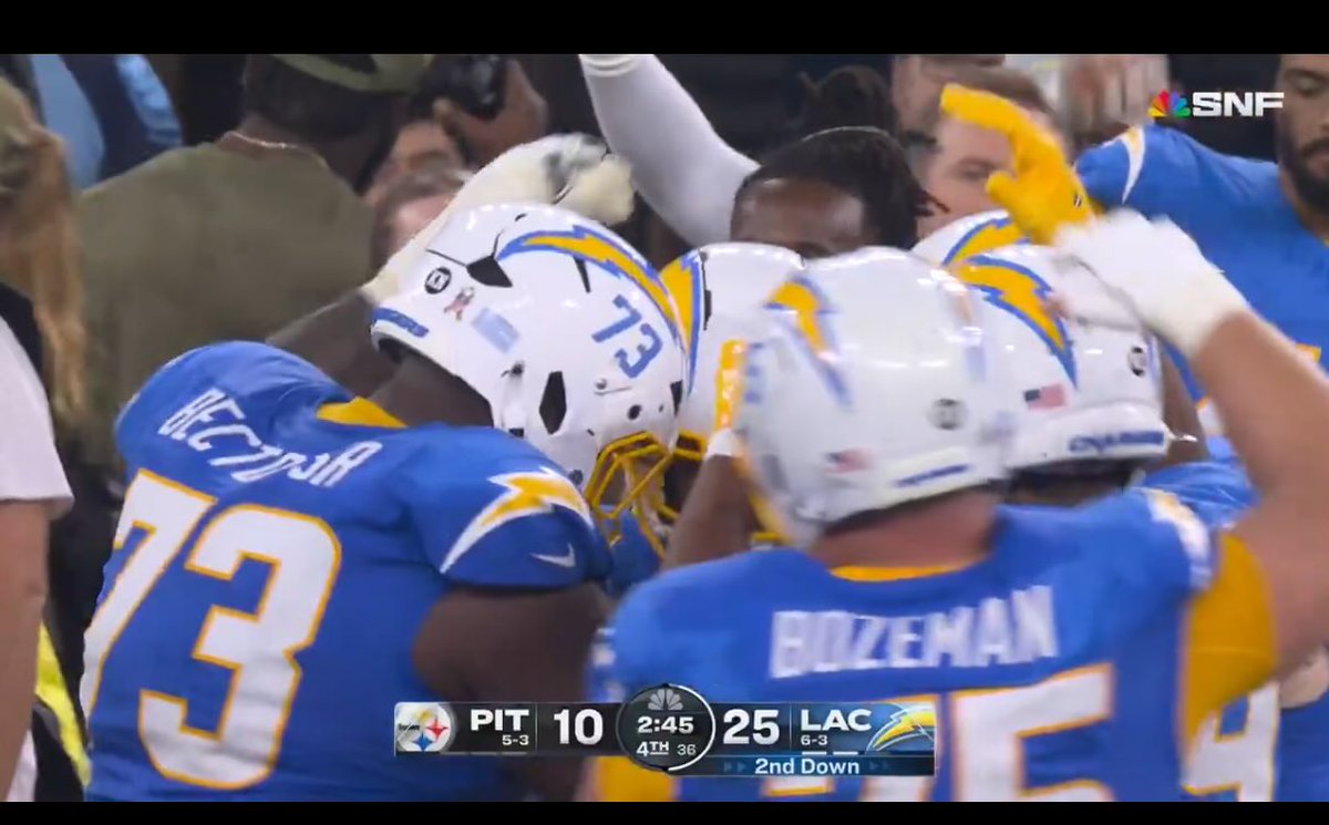 JohnnyKolo's tweet photo. @pitteng22 @NFL I thought I was the only one on the planet to think this lol - ultimately doesn’t matter. 0.0001% chance it effects the outcome of the game. But it’s nice to share the frustration of this with someone else. 🍻 https://t.co/pYly9C4upx