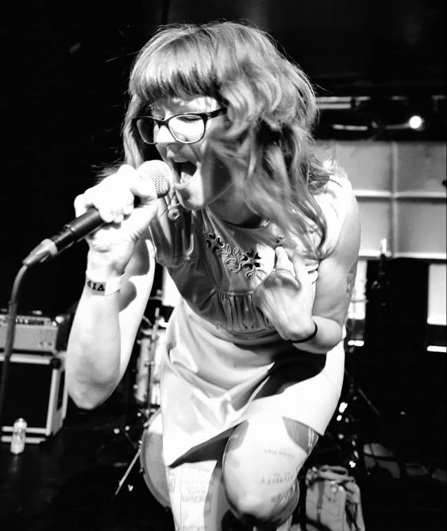 VAMPGRRRL's tweet photo. Happy Birthday Allison Wolfe㊗️
#Bratmobile
#ColdColdHearts
#DeepLust
#Partyline
#SexStains https://t.co/TkwXHTFjdv