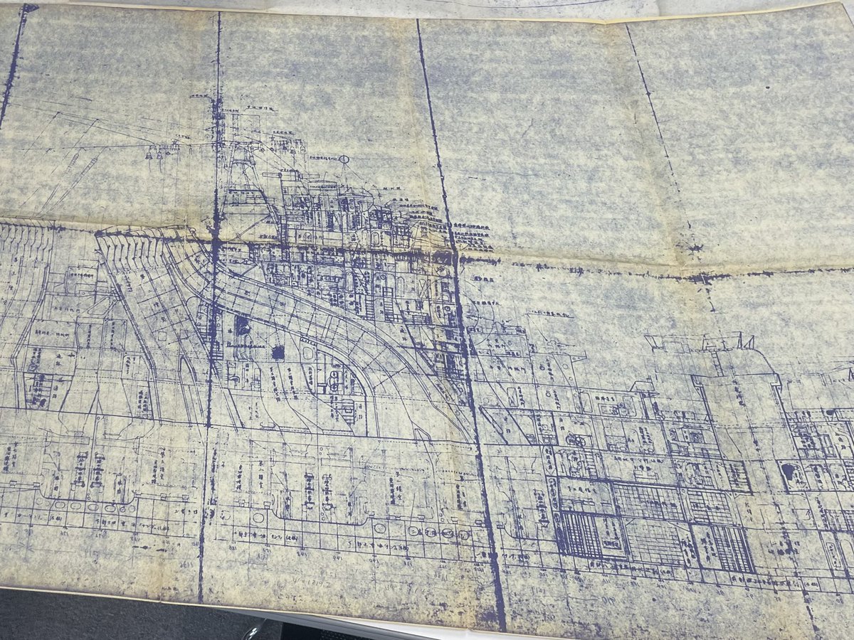 yoshimasa_amagi's tweet image. 榛名の図面と共に持参した摩耶の青焼図面です。